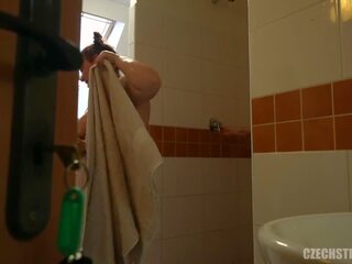 Tchèque des rues - regarde filles prise douche: voyeur xxx vidéo feat. zeynep rossa