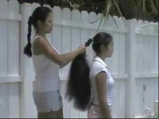 Cecelia ו - trinty dual ארוך שערה brushing: חופשי מבוגר סרט 17
